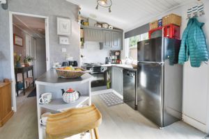 Kitchen- click for photo gallery
